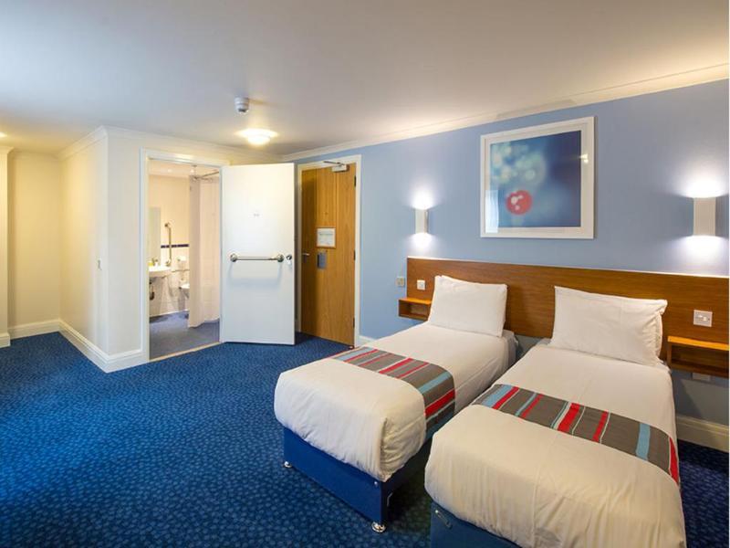 Travelodge London Richmond Central Exterior foto